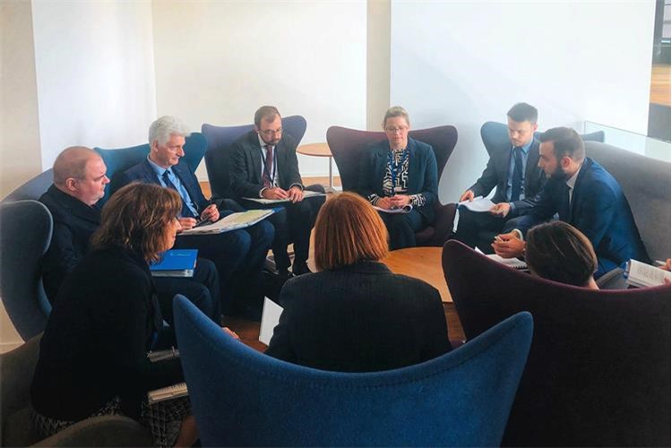 Slika Bilateralni sastanak s njemačkim državnim tajnikom u federalnom Ministarstvu za rad i socijalna pitanja  g. Rolfom Schmachtembergom